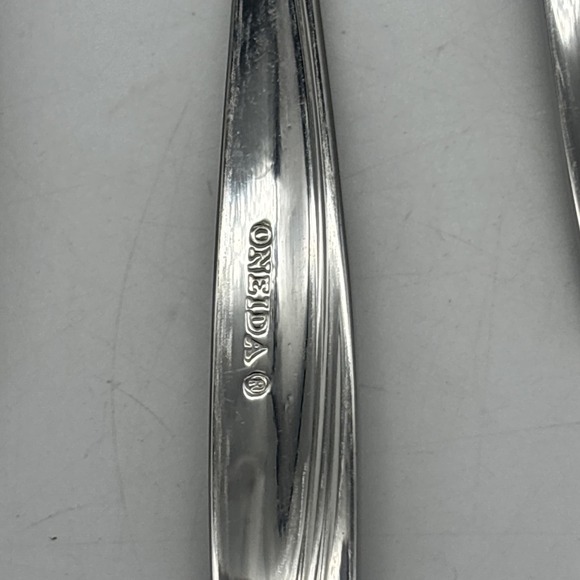8- Oneida Stainless Camlynn Cleo Frosted Handle Teaspoon Flatware - Picture 7 of 10